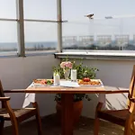 昂图尔切什梅大酒店 5* Çeşme