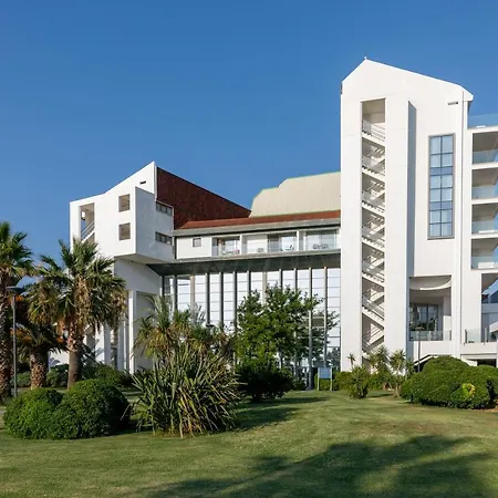 昂图尔切什梅大酒店 酒店