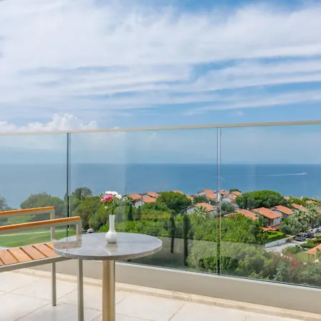 昂图尔切什梅大酒店 5*