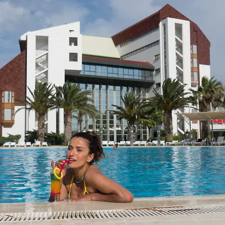 昂图尔切什梅大酒店 5* Çeşme