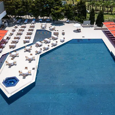 昂图尔切什梅大酒店 酒店